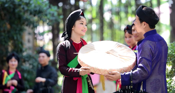 NHÀ GIÀN KHÔNG GIAN